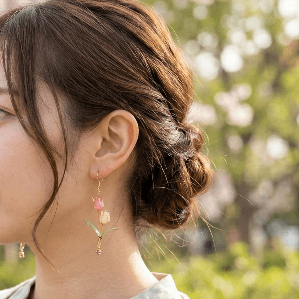 【チューリップ】イヤリング ピンクと白 揺れる ニッケルフリー 金属アレルギー対応 受注生産 春の新作 | 4枚目